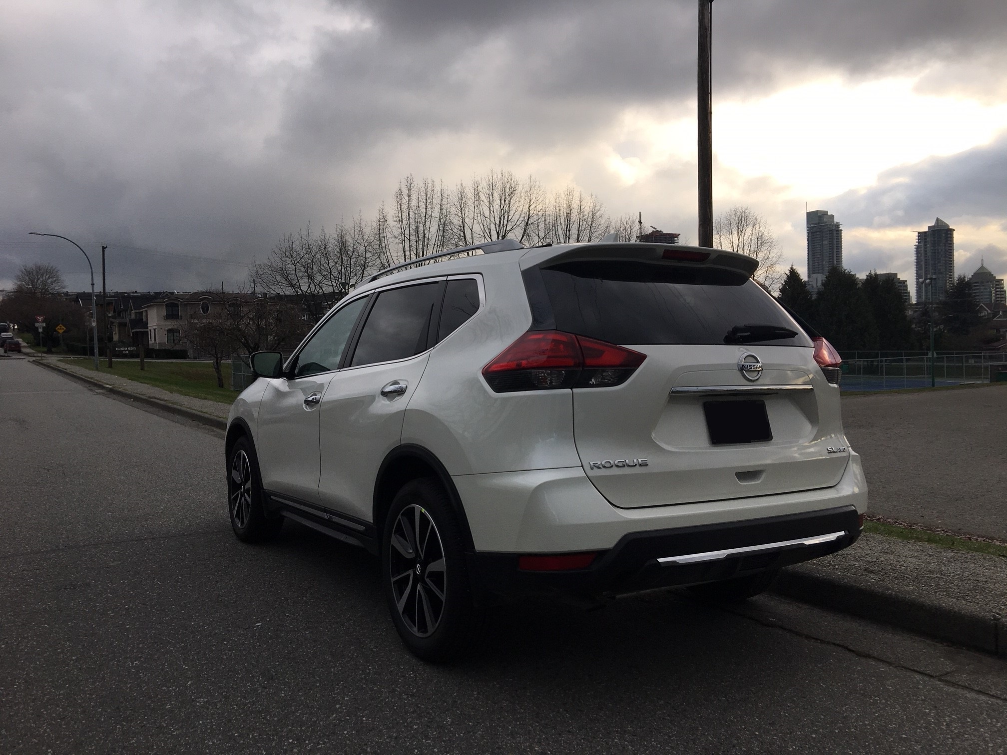 platinum nissan rogue sl