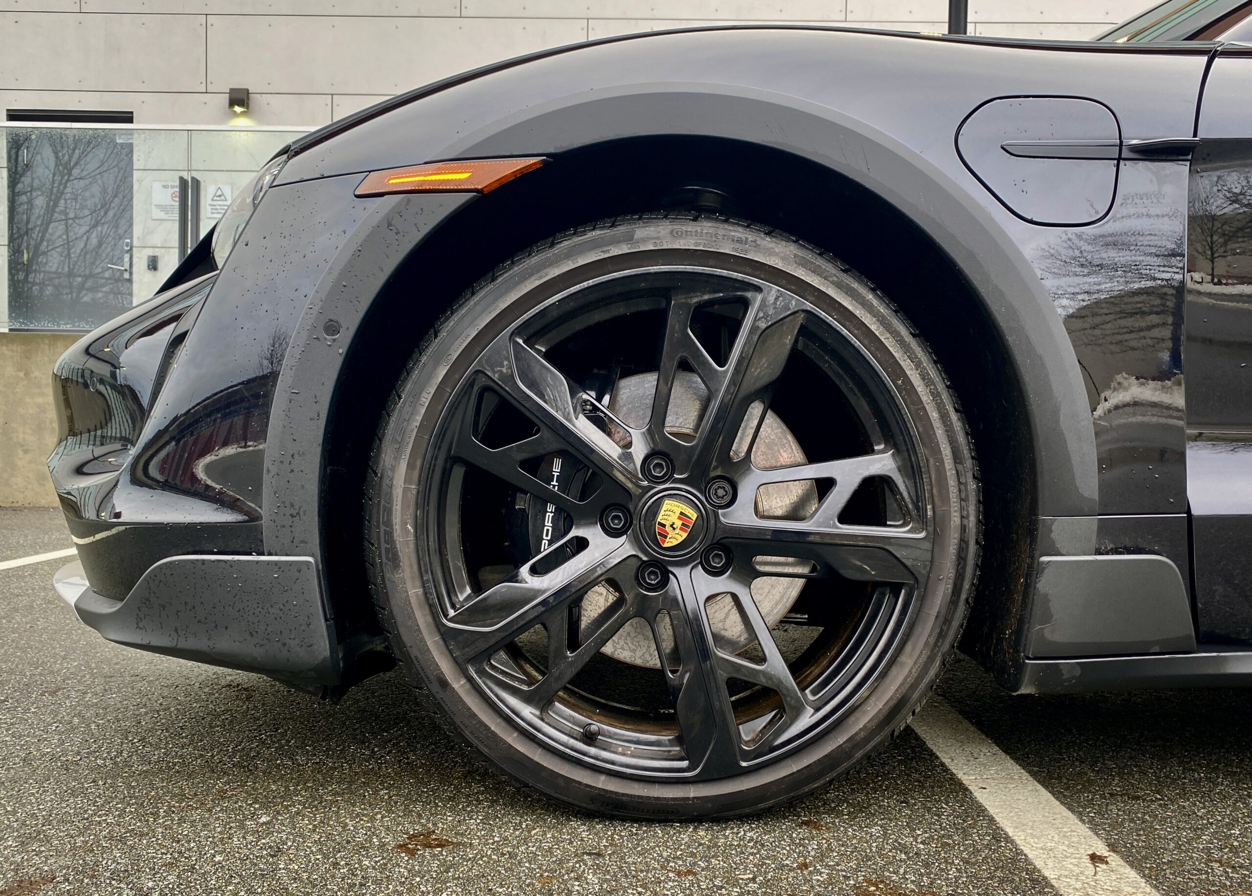 2023 Porsche Taycan Cross Turismo 4S | AXIS AUTO